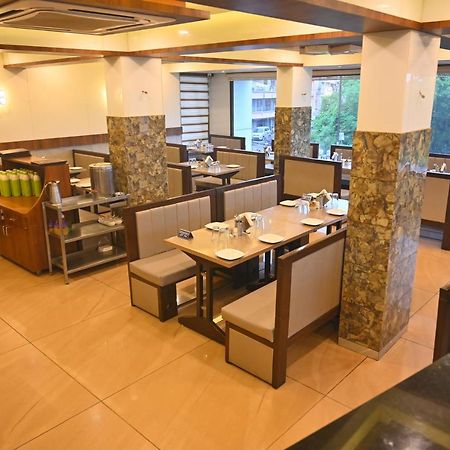 Hotel Aaram Umargām Extérieur photo