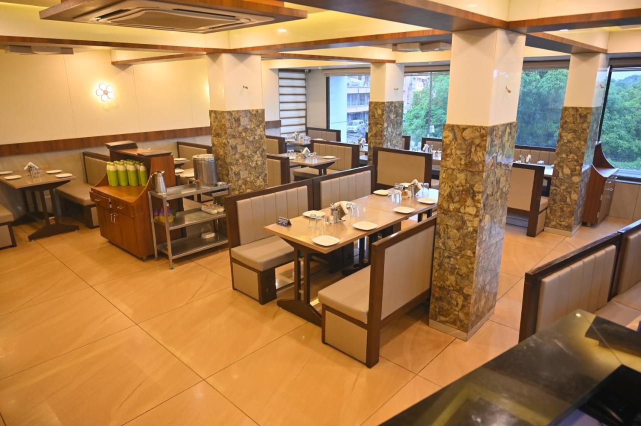 Hotel Aaram Umargām Extérieur photo