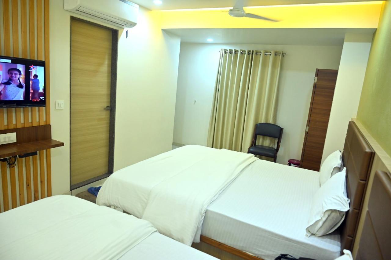 Hotel Aaram Umargām Extérieur photo